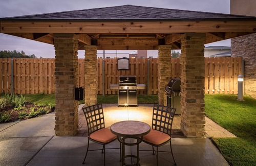 West Omaha Condo | 1 Bedroom | Free Breakfast. Indoor Pool