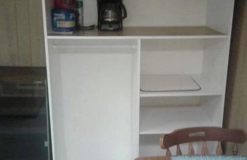 Alton House | 1 Bedroom Furnished Basement Apartment Close to Phillips 66