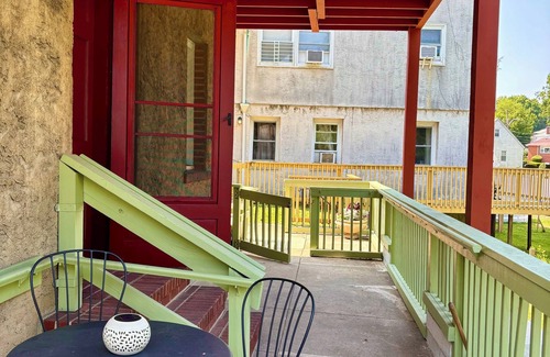 Southeast Yonkers Apartment | 1-Bedroom Garden Apartment