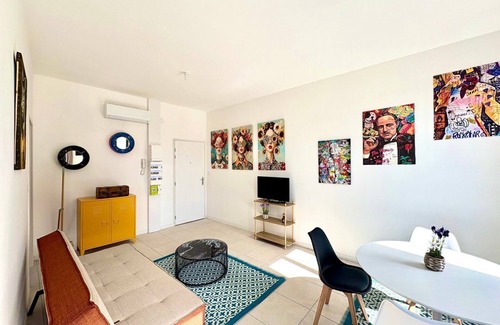 Cadereau Apartment | 1 bedroom - Heart of Nîmes - 4 guest/Queen bed