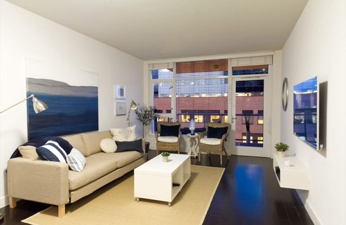 East Village Condo | 1 Bedroom High End Gaslamp Beauty. Convention Center Close!