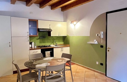Valeggio sul Mincio Apartment | 1 Bedroom Apartment in Valeggio sul Mincio