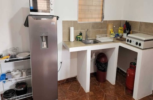 La Libertad House | 1-Bedroom ⛱️LA FORTALEZA's Guesthouse near BEACH