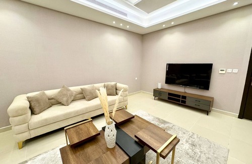 Mecca Apartment | 1 Bedroom Modern Stylish Apartment with Large Living Room Near Haram 4B