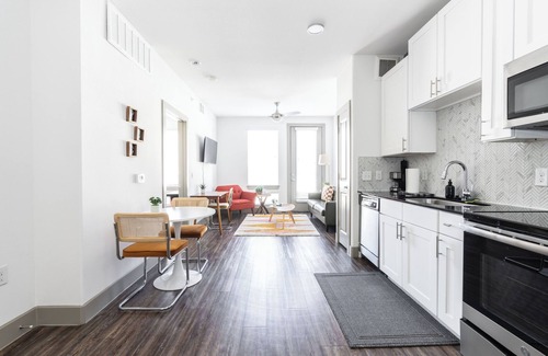 Blackshear-Prospect Hill Condo | 1 Bedroom Near Convention Center