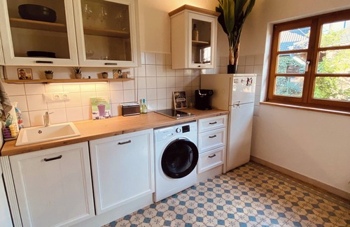Rheindahlen-Land House | 1 bedroom private vacation home in münchengladbach