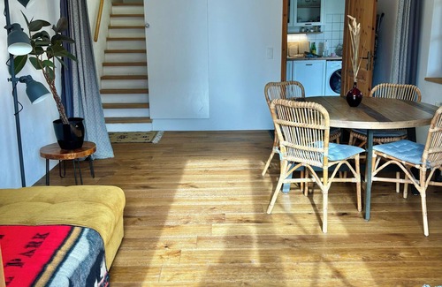 Rheindahlen-Land House | 1 bedroom private vacation home in münchengladbach