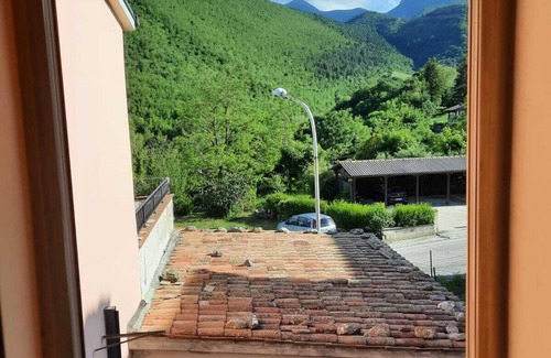 Colombara House | 1 Bedroom Private vacation home in Frontone