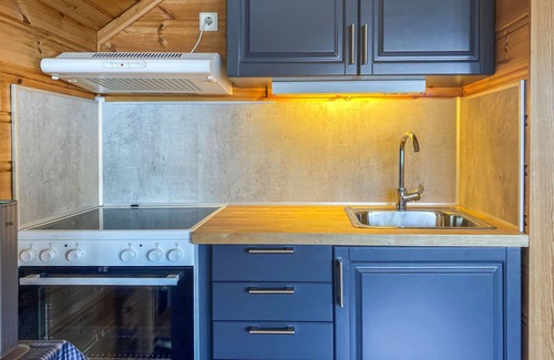 Vallavik House | 1 Bedroom Private Vacation Home In Tjoflot