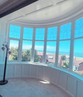 New Brighton Apartment | 1 Bedroom Sea side luxury