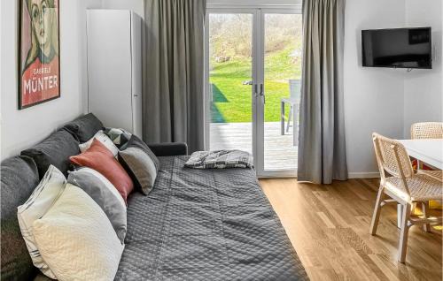 Falkenberg House | 1 Bedroom Stunning Home In Grimsholmen