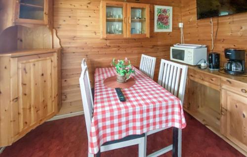 Byxelkrok House | 1 Bedroom Stunning Home In Byxelkrok