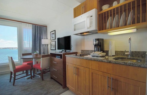 Yachting Village Condo | 1 Bedroom Suite w/Mini Kitchen in Newport, Inn At The Harbor Resort!