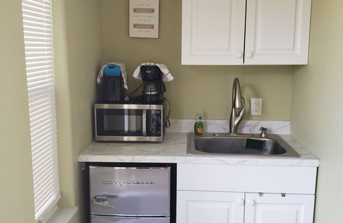 Winter Park House | 1-bedroom vacation home just 12 minutes from University of Central Florida