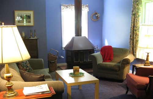 Glenn Cottage | 1 Block from Lake Michigan, Traditional Michigan Cottage