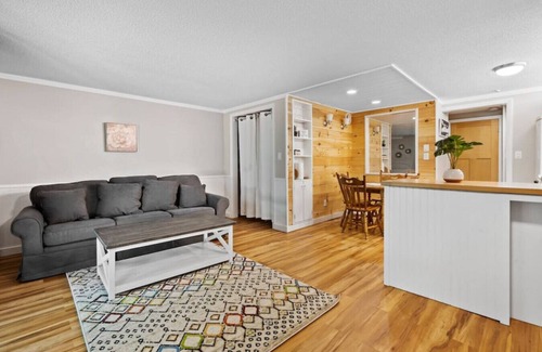 Thornton Condo | 1-BR Condo Near Welch-Dickey and Waterville Valley