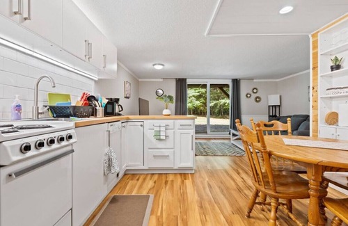 Thornton Condo | 1-BR Condo Near Welch-Dickey and Waterville Valley