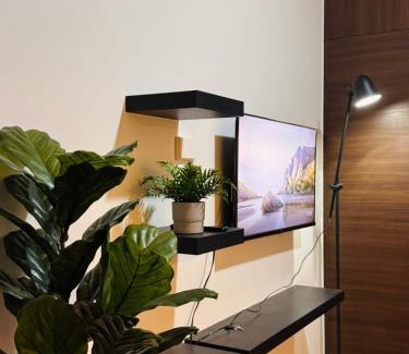 San Antonio Apartment | 1 BR Condo w Balcony in Air Residence Makati