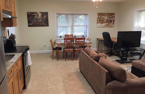 Paterson Apartment | 1 BR located 5 minutes away from St Joseph & Hackensack Hospital. 15 min to NYC