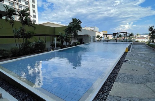 Cagayan de Oro Apartment | 1 BR LUXURY CONDO. 1 MINUTE WALK TO AYALA CENTRIO! HEART OF THE CITY
