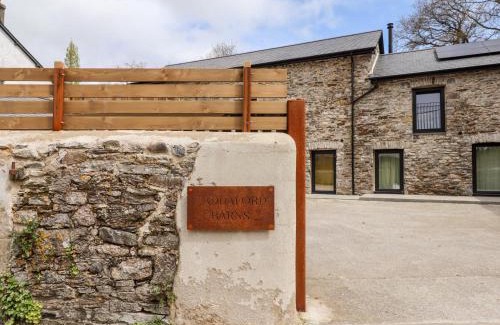 Buckfastleigh House | 1 Caddaford Barns