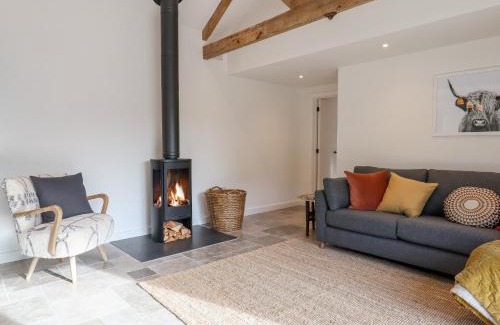 Buckfastleigh House | 1 Caddaford Barns