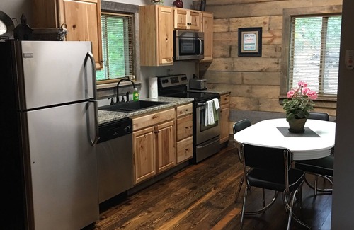 Mountain Home Cabin | #1 Fall Creek Cabins 1 mile from Lake Norfork and Mtn. Home Ar.