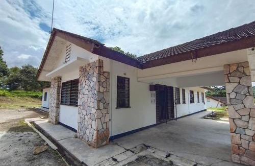 Taman Murni 2 House | 1 Hati Homestay Sepang