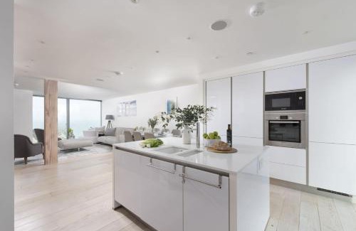Newquay City Centre House | 1 Island Reach