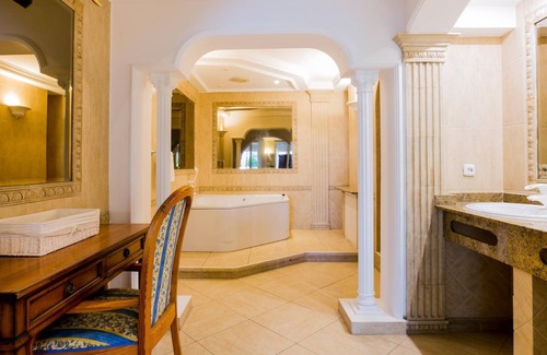 Costa Adeje Apartment | 1 Liberty Cottage Suites