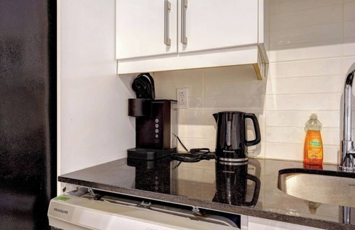 Villeray Apartment | #1 - Loft - Plaza St-hubert - Montreal Center