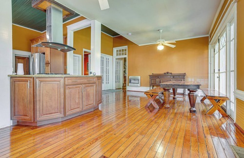 Meridian Cottage | 1 Mi to Dtwn Meridian: Historic Home w/Porch!