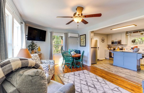 Murphy Cottage | < 1 Mi to Dtwn: Pet-Friendly Cabin in Murphy!