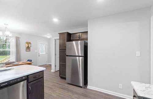 Clarksville House | 1-Mile to Downtown Clarksville! 2 Comfy Homes!