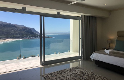 Fish Hoek House | 1 Mountain Rd Boutique B & B