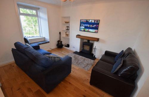 Cairndow House | 1 Planetree Cottage - Loch View
