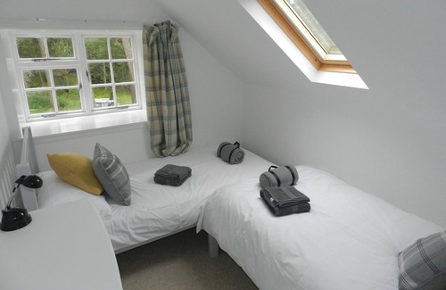 Alvie Cottage | 1 Railway Cottages, Dalraddy near Aviemore