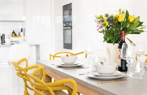 St Abbs Apartment | 1 THE BAY - beach apartment set above the picturesque sands of Coldingham Bay