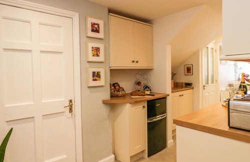 Cartmel Cottage | 1 TOWER HOUSE, pet friendly in Cartmel