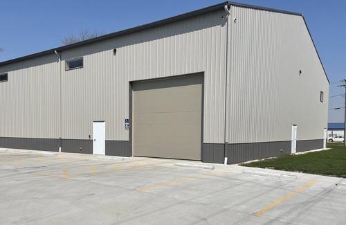 Jacksonville House | 10,000 square feet of Loft for 17, Full Basketball Court + Party Room