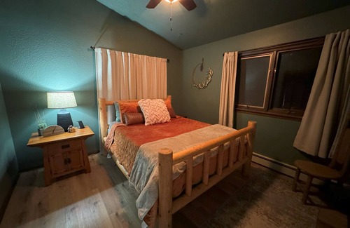 Booneville Cabin | 10-Acre Adventure Lodge w/River Valley View on 10 Acres - Cozy/Romantic/Family