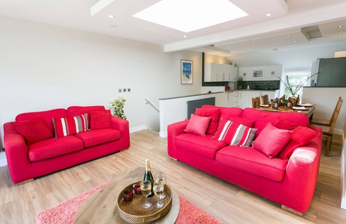 Bangor Cottage | 10 Beach Road - a sea view that sleeps 4 guests in 2 bedrooms