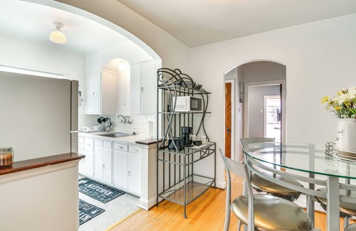 Beverly Hills Apartment | 10 Mi to Downtown St Louis: Convenient Apartment!