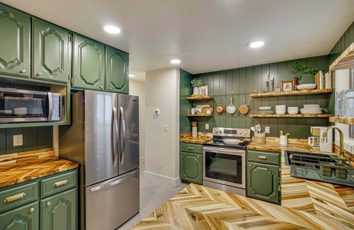 Pleasant View Apartment | 10 Mi to Nordic Valley: Ogden Escape w/Patio