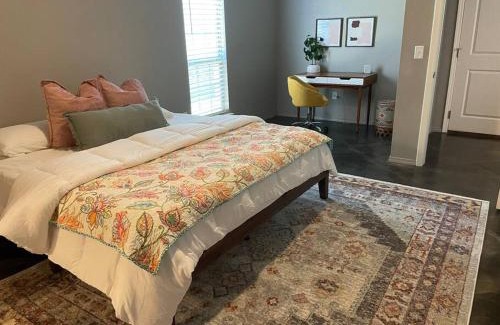 Amarillo House | 10 mins KING Smart TV Garage W/D