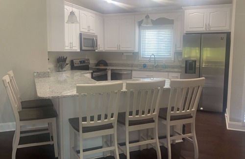 Lynn Haven House | 10% of a weeks stay pet friendly big backyard. Plenty of room for everyone!