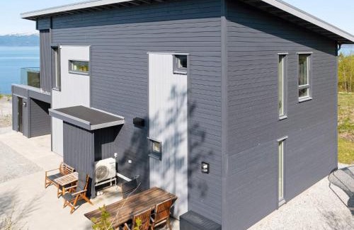 Inderoy House | 10 person holiday home in INDERØY-By Traum