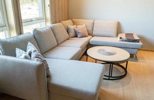 Inderoy House | 10 person holiday home in INDERØY-By Traum