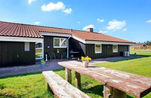 Grønhøj House | 10 person holiday home in Løkken-By Traum