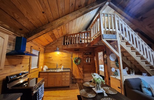 Guntersville Cabin | 10. Spacious 1 bedroom cabin